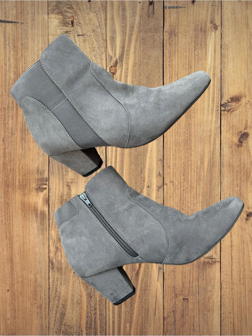 Evans Size 11 Extra Wide Grey Suede Ankle Heeled Boots